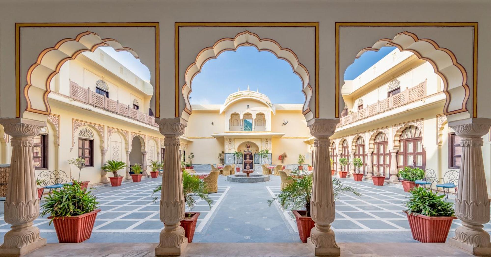Dhulagarh Heritage Palace Hotel Near Jaipur Bānskhoh Buitenkant foto
