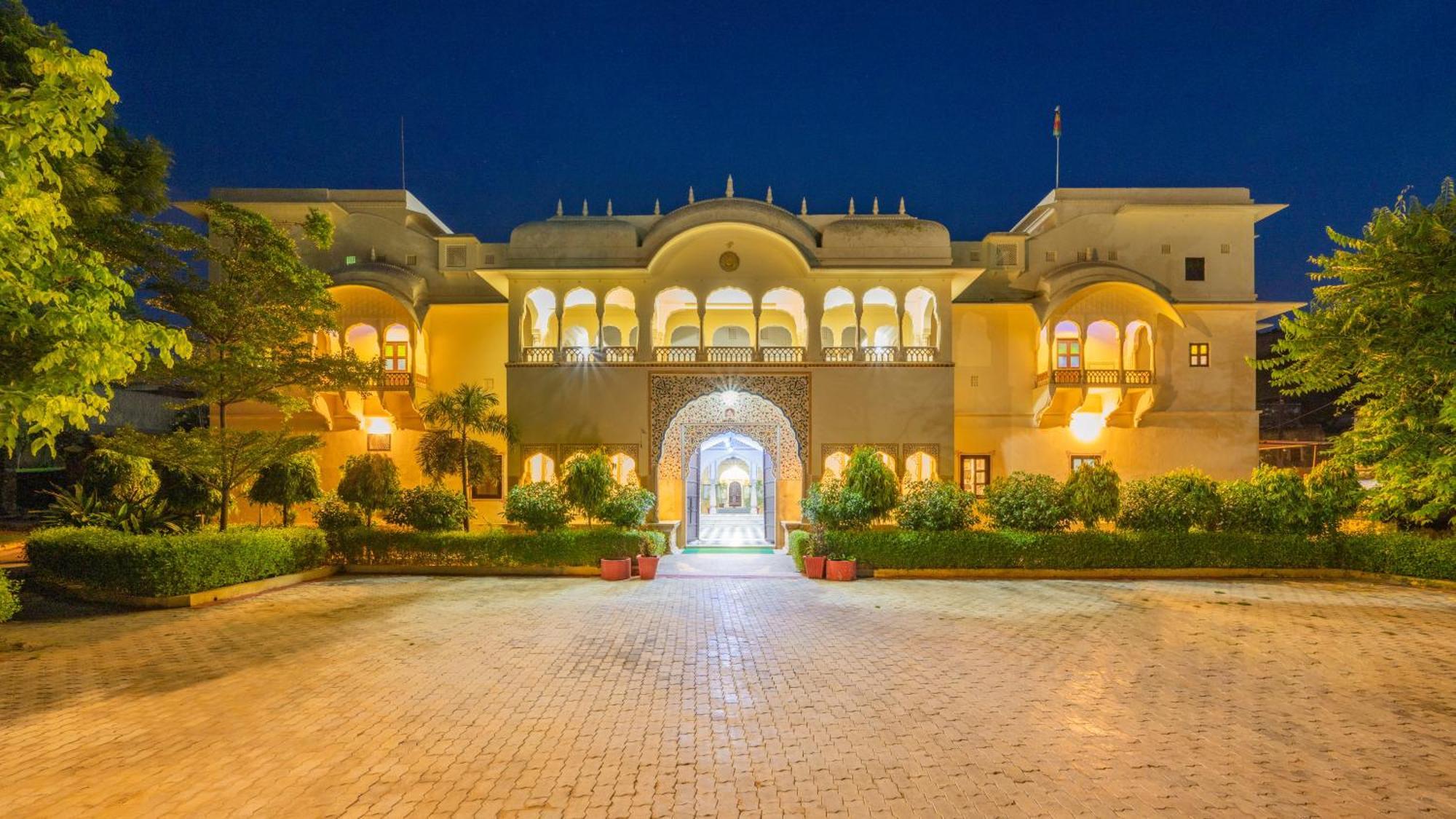 Dhulagarh Heritage Palace Hotel Near Jaipur Bānskhoh Buitenkant foto